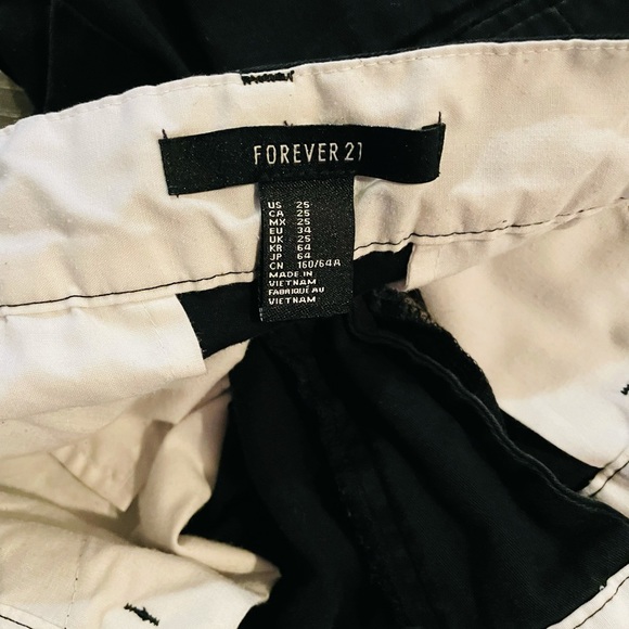 Forever 21 Shorts (???) - Picture 3 of 7